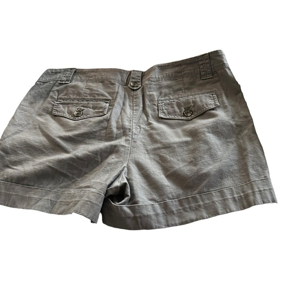 Ann Taylor women's 100% cotton grey shorts size 12 - Picture 2 of 4